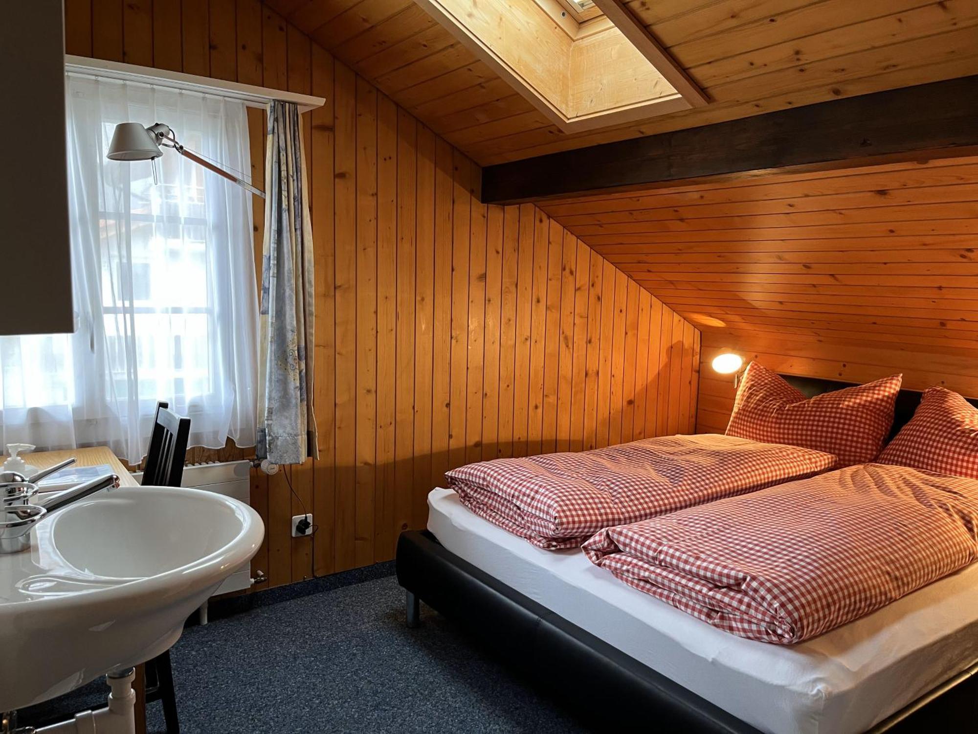 Guesthouse Sonnegg เฮลิเกินชเวนดิ ภายนอก รูปภาพ