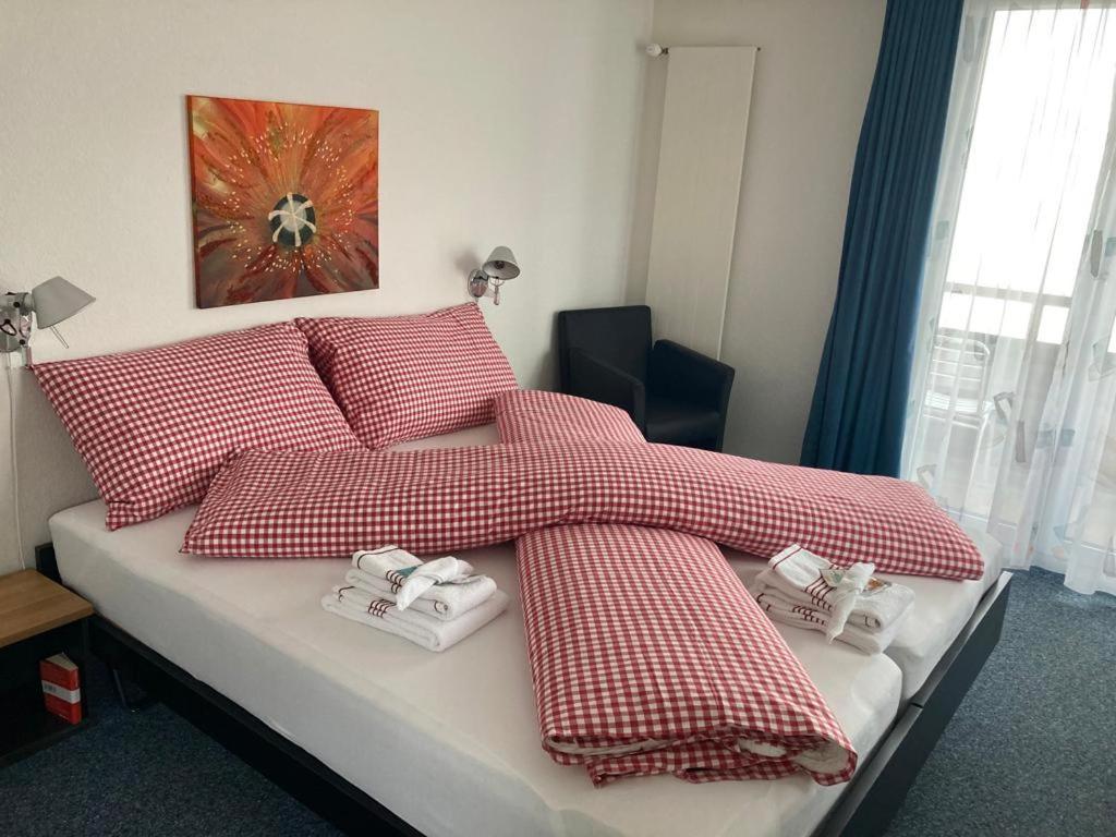 Guesthouse Sonnegg เฮลิเกินชเวนดิ ภายนอก รูปภาพ