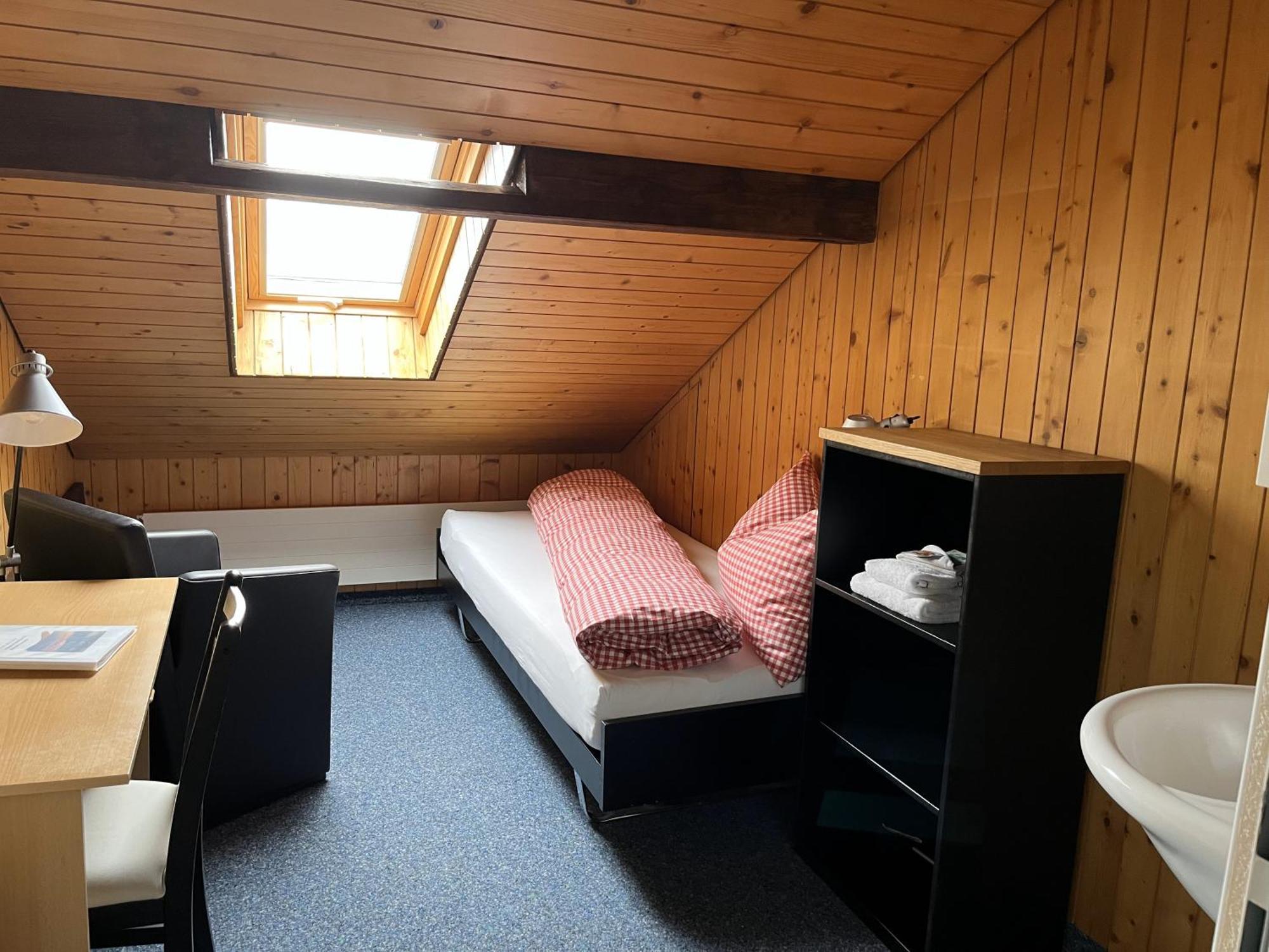 Guesthouse Sonnegg เฮลิเกินชเวนดิ ภายนอก รูปภาพ